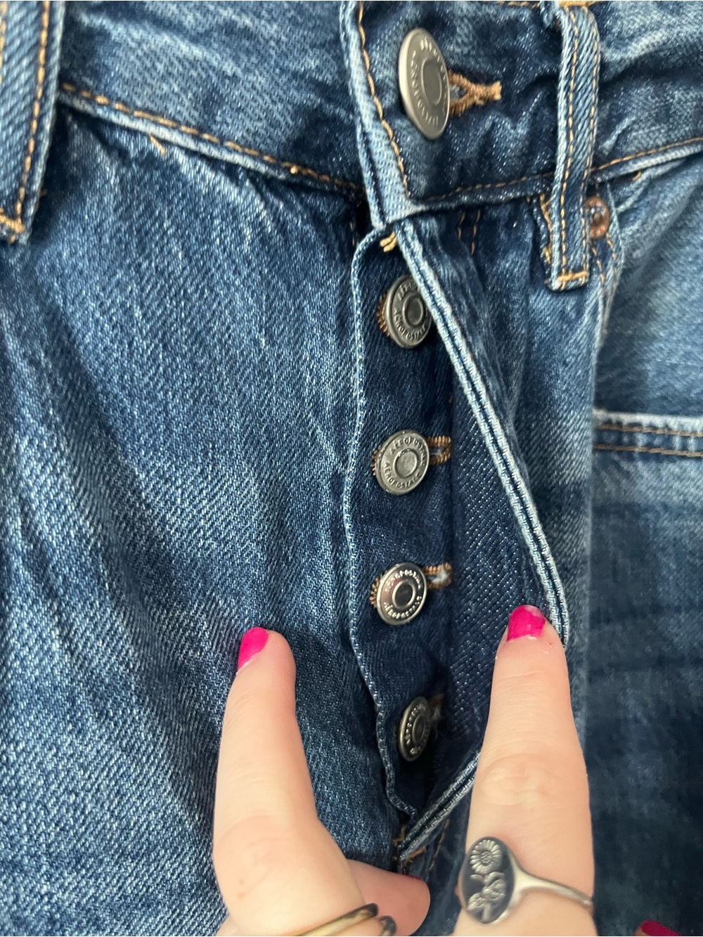 Aeropostale Ripped Jeans - Picture 3 of 8